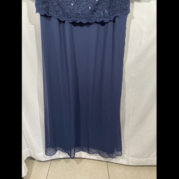 NEW Alex Evenings [ PLUS 22W ]‎ Mock Sequin Lace & Chiffon Gown Navy - Picture 5 of 12